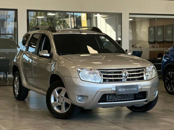 RENAULT DUSTER 2.0 DYNAMIQUE 4X2 16V FLEX 4P AUTOMÁTICO